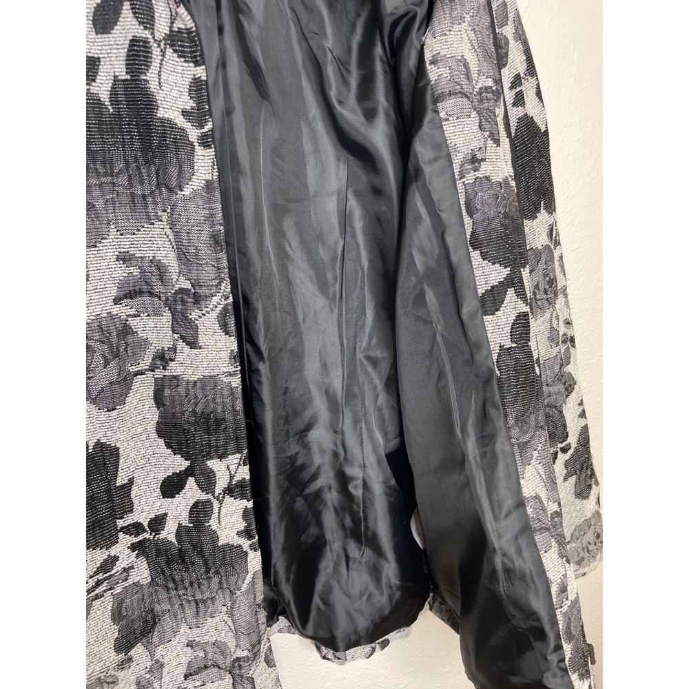 Alfred Dunner Womens Jacket Floral Tapestry Zip Front Size 14 Black White - Picture 4 of 8